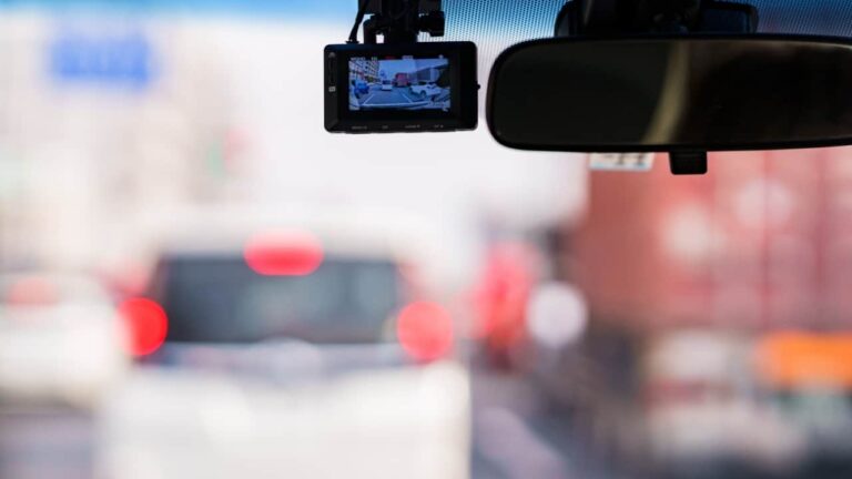 How to Choose a Dash Cam: A Clear and Confident Guide